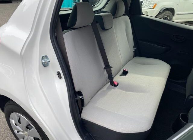 
								TOYOTA VITZ 2013 full									