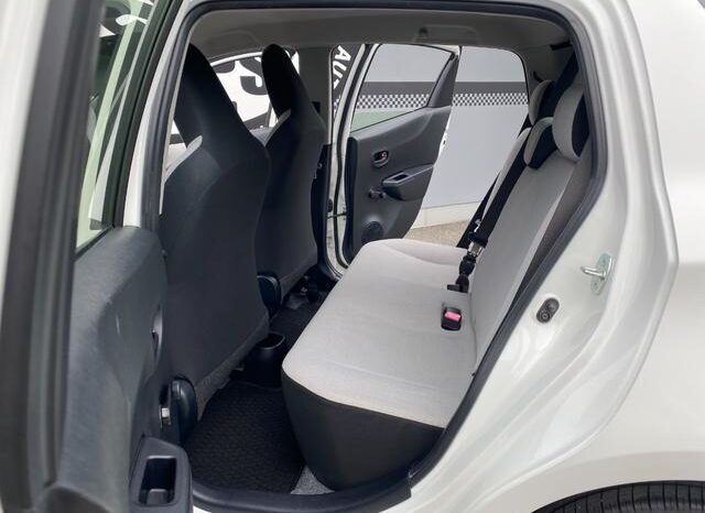 
								TOYOTA VITZ 2013 full									