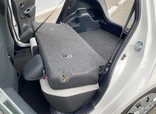 
								TOYOTA VITZ 2013 full									