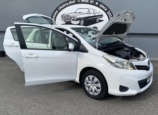 
								TOYOTA VITZ 2013 full									