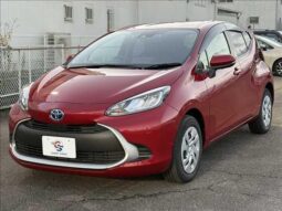 TOYOTA AQUA 2024