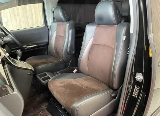 
								TOYOTA ALPHARD 2013 full									