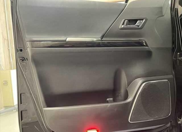 
								TOYOTA ALPHARD 2013 full									