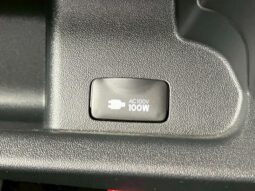 
										TOYOTA HIACE COMMUTER 2024 full									