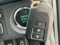 
										TOYOTA HIACE COMMUTER 2024 full									