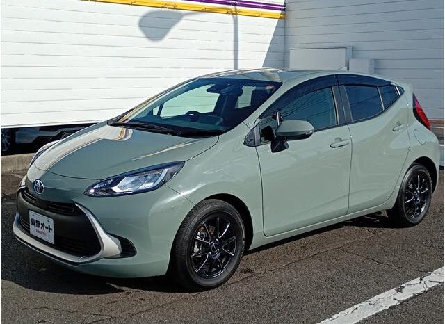 
								TOYOTA AQUA 2024 full									