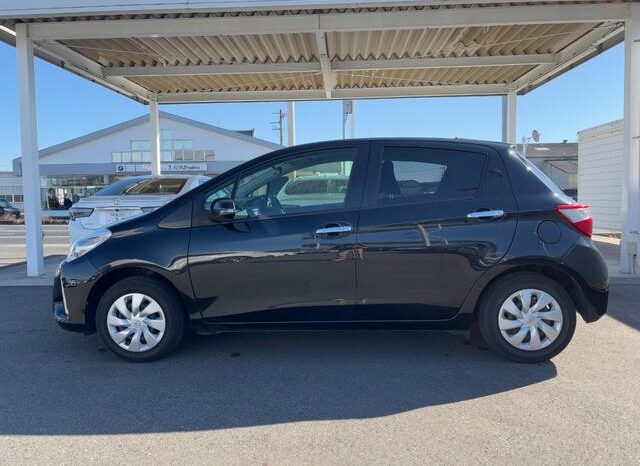 
								TOYOTA VITZ 2019 full									