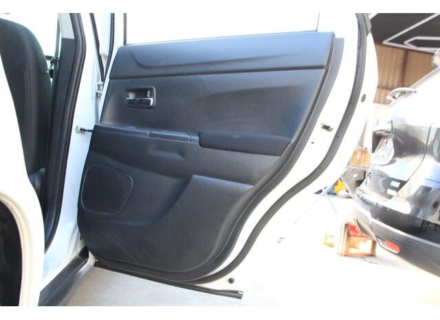 
								MITSUBISHI RVR 2014 full									