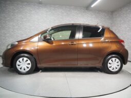 TOYOTA VITZ 2013