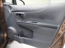 
										TOYOTA VITZ 2013 full									