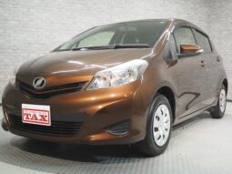TOYOTA VITZ 2013