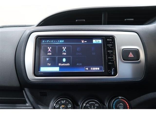 
								TOYOTA VITZ 2014 full									