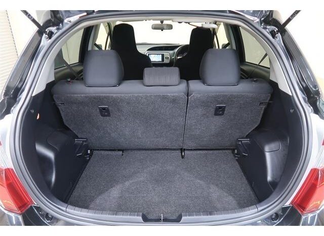 
								TOYOTA VITZ 2014 full									