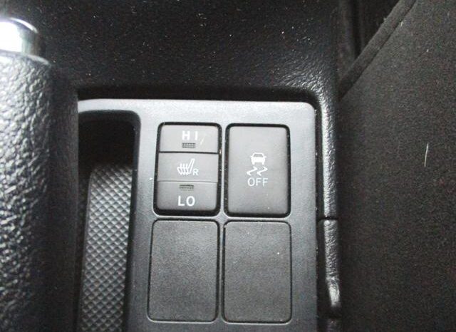 
								TOYOTA VITZ 2015 full									