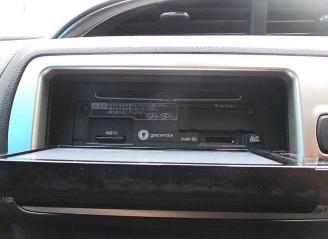 
								TOYOTA VITZ 2015 full									