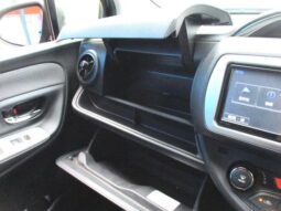 
										TOYOTA VITZ 2015 full									