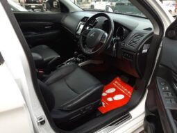 
										MITSUBISHI RVR 2013 full									