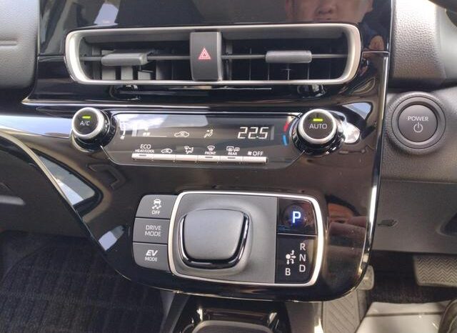 
								TOYOTA AQUA 2025 full									