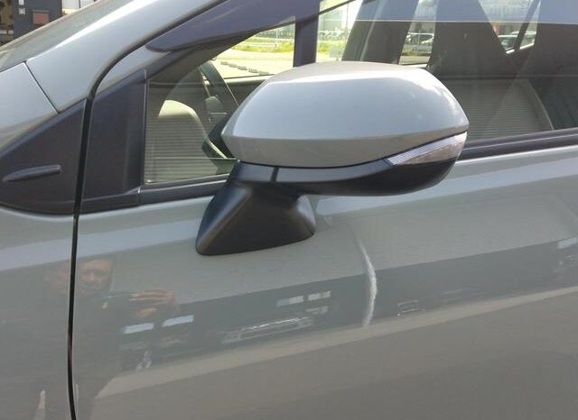 
								TOYOTA AQUA 2025 full									