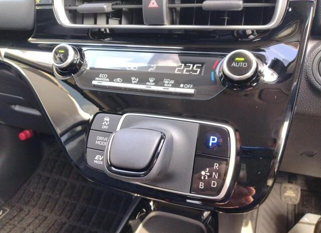 
								TOYOTA AQUA 2025 full									