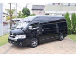TOYOTA HIACE COMMUTER 2023