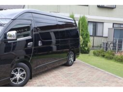 TOYOTA HIACE COMMUTER 2023