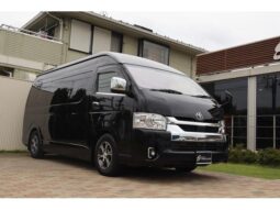 
										TOYOTA HIACE COMMUTER 2023 full									