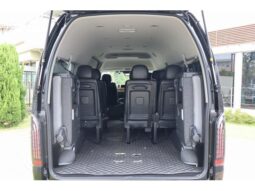 
										TOYOTA HIACE COMMUTER 2023 full									