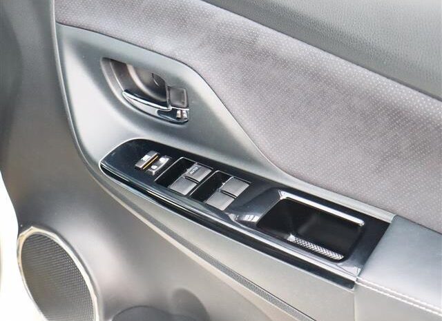 
								TOYOTA VITZ  2018 full									