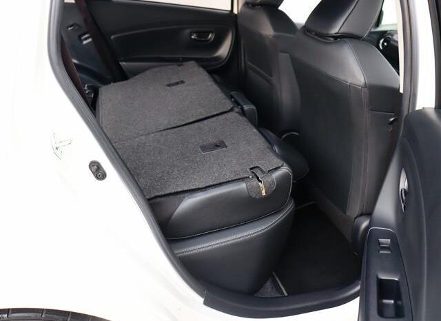 
								TOYOTA VITZ  2018 full									