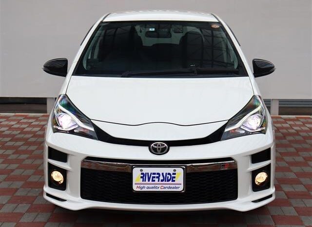 
								TOYOTA VITZ  2018 full									