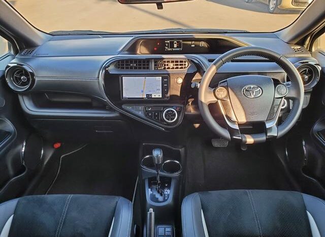 
								TOYOTA AQUA 2019 full									