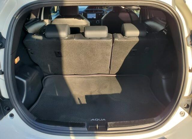 
								TOYOTA AQUA 2019 full									