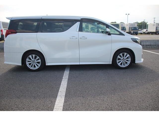 
								TOYOTA ALPHARD 2015 full									