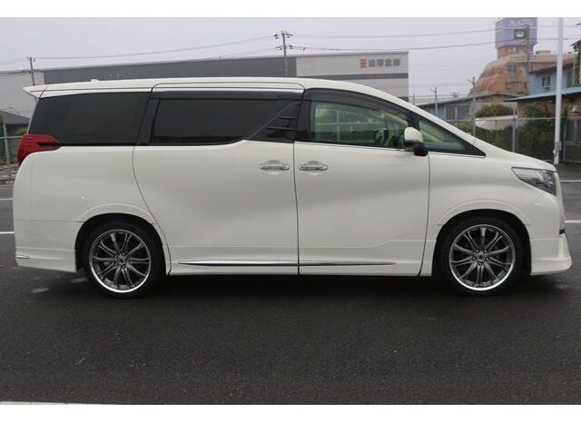 
								TOYOTA ALPHARD 2015 full									