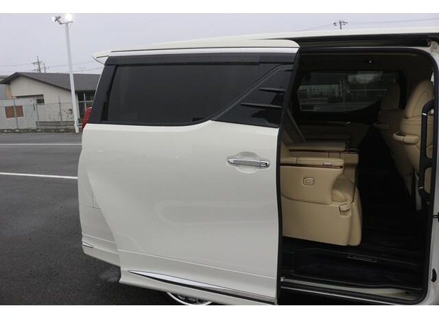 
								TOYOTA ALPHARD 2015 full									