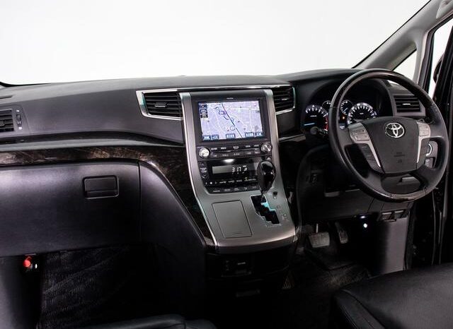 
								TOYOTA ALPHARD 2014 full									