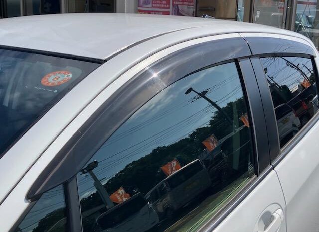 
								TOYOTA VITZ 2017 full									