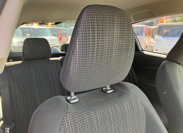 
								TOYOTA VITZ 2017 full									