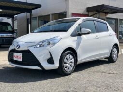 TOYOTA VITZ 2017