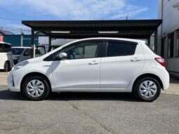 
										TOYOTA VITZ 2017 full									