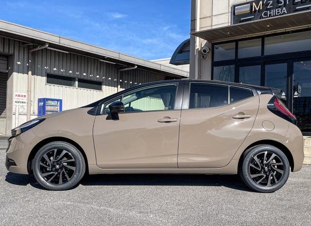 
								TOYOTA AQUA 2025 full									