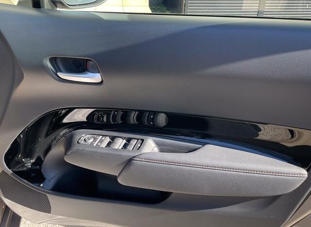 
								TOYOTA AQUA 2025 full									