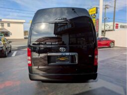 
										TOYOTA HIACE COMMUTER 2021 full									