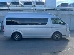 TOYOTA HIACE COMMUTER 2016