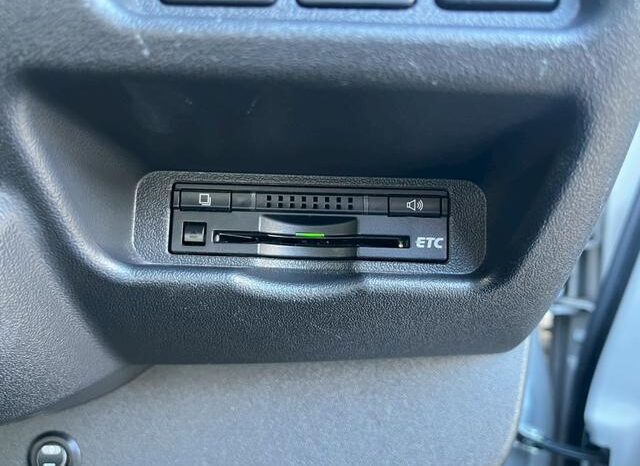 
								TOYOTA HIACE COMMUTER 2016 full									