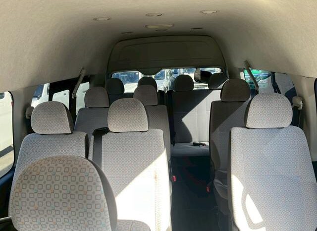 
								TOYOTA HIACE COMMUTER 2016 full									