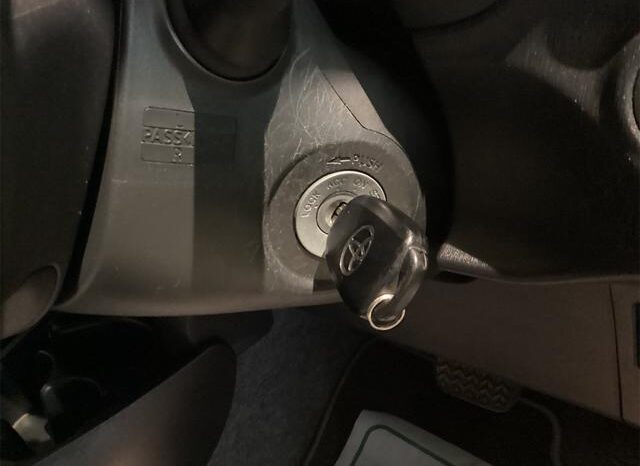 
								TOYOTA VITZ 2014 full									