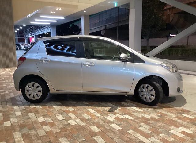 
								TOYOTA VITZ 2014 full									