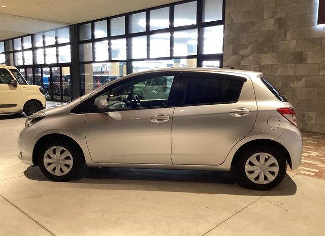 
								TOYOTA VITZ 2014 full									